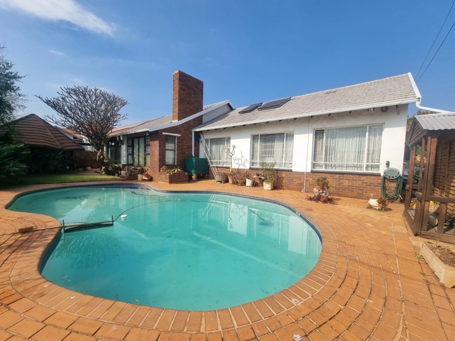 4 Bedroom Property for Sale in Wonderboom Gauteng
