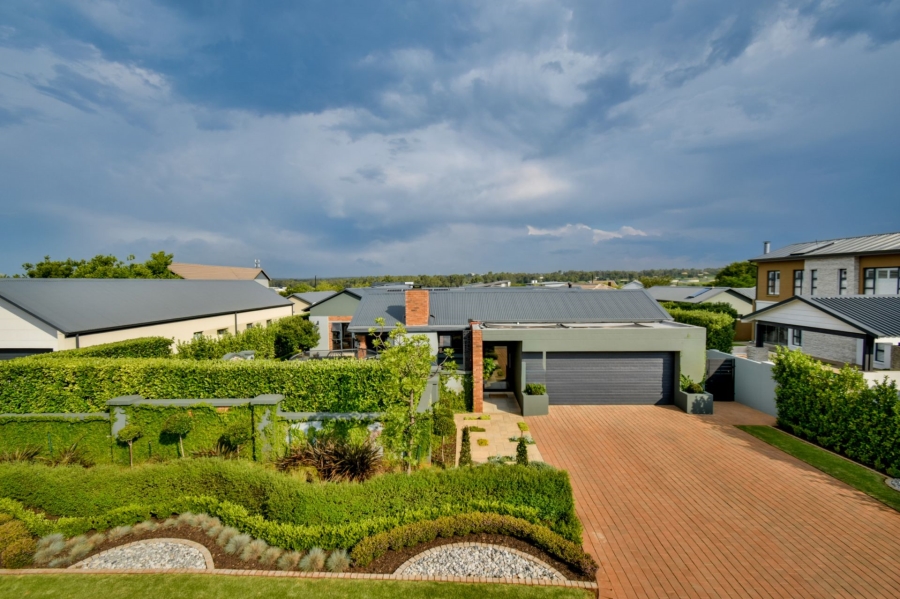 4 Bedroom Property for Sale in Midstream Meadows Gauteng