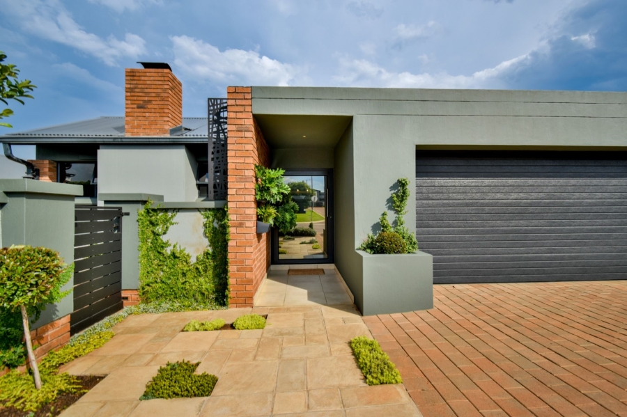 4 Bedroom Property for Sale in Midstream Meadows Gauteng