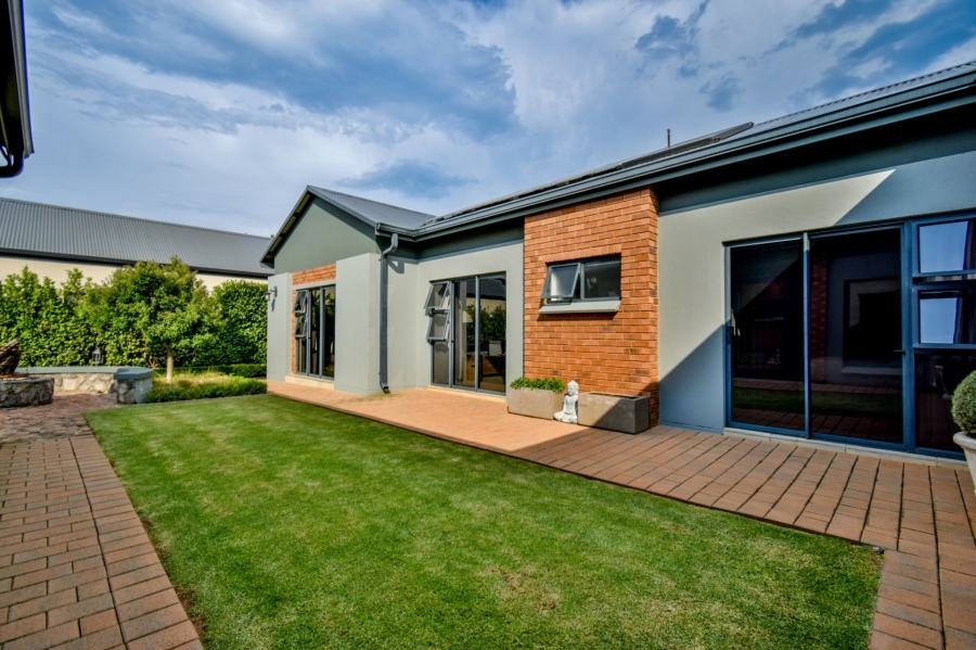 4 Bedroom Property for Sale in Midstream Meadows Gauteng