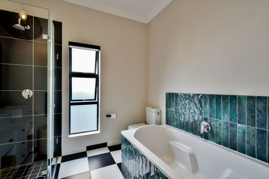 4 Bedroom Property for Sale in Midstream Meadows Gauteng