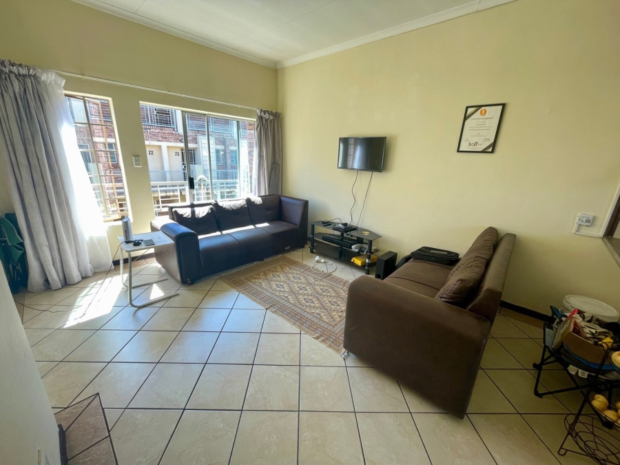 2 Bedroom Property for Sale in The Orchards Gauteng