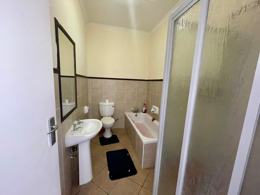 2 Bedroom Property for Sale in The Orchards Gauteng
