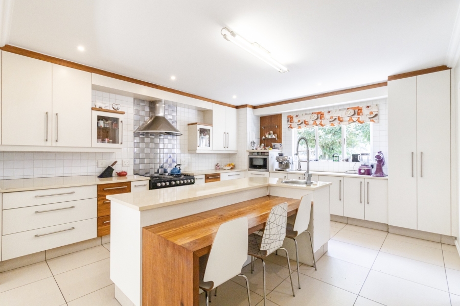 5 Bedroom Property for Sale in Dainfern Valley Gauteng