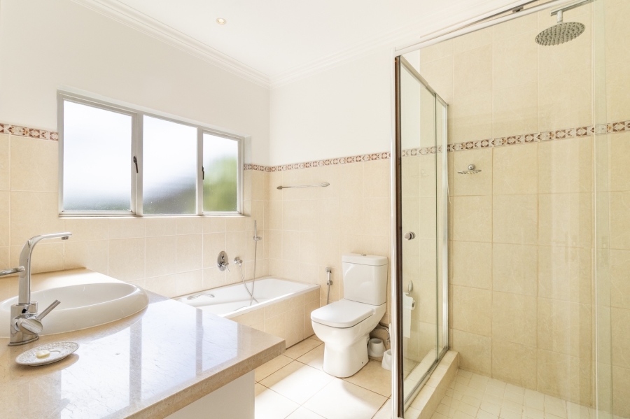5 Bedroom Property for Sale in Dainfern Valley Gauteng
