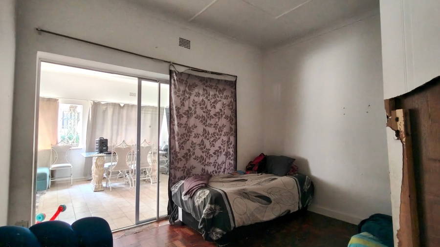 3 Bedroom Property for Sale in Linmeyer Gauteng