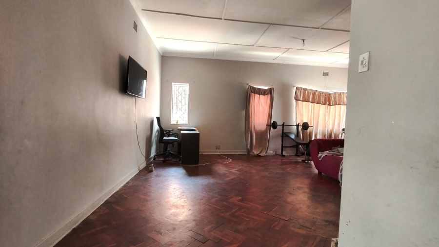 3 Bedroom Property for Sale in Linmeyer Gauteng