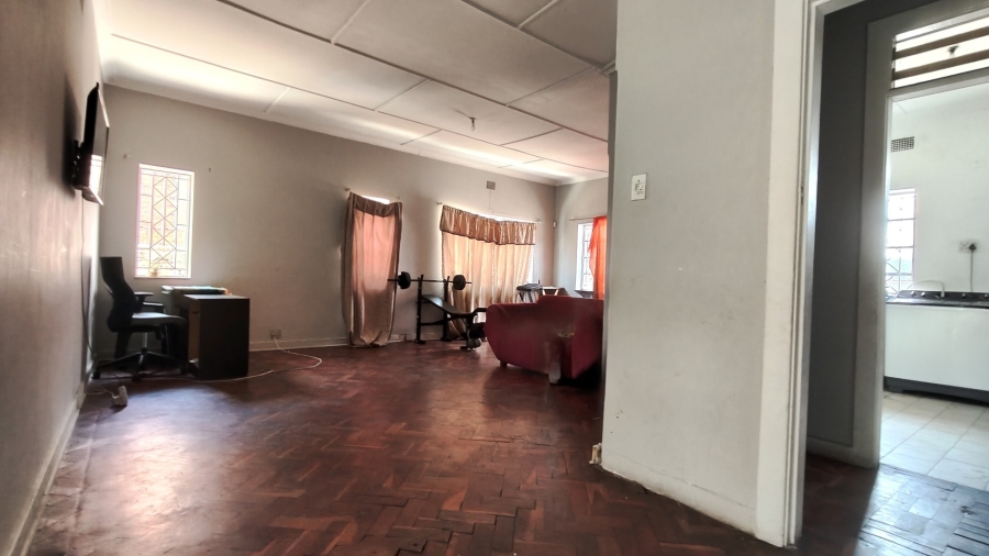 3 Bedroom Property for Sale in Linmeyer Gauteng