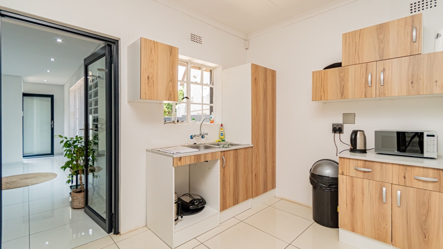 5 Bedroom Property for Sale in Randhart Gauteng