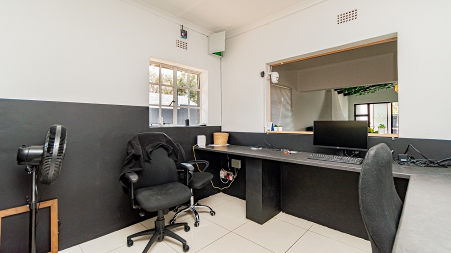 5 Bedroom Property for Sale in Randhart Gauteng