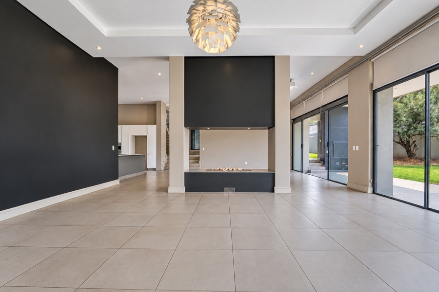 To Let 5 Bedroom Property for Rent in Helderfontein Estate Gauteng