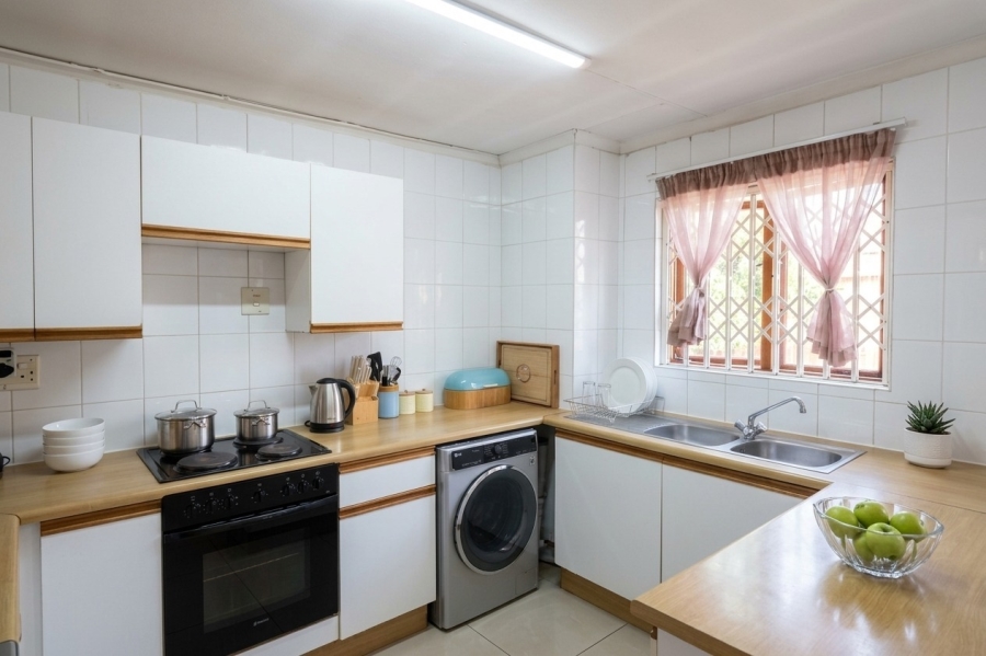 2 Bedroom Property for Sale in Sunninghill Gauteng