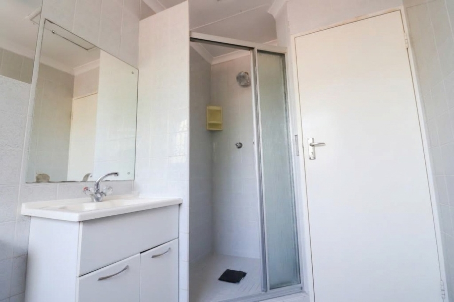 2 Bedroom Property for Sale in Sunninghill Gauteng