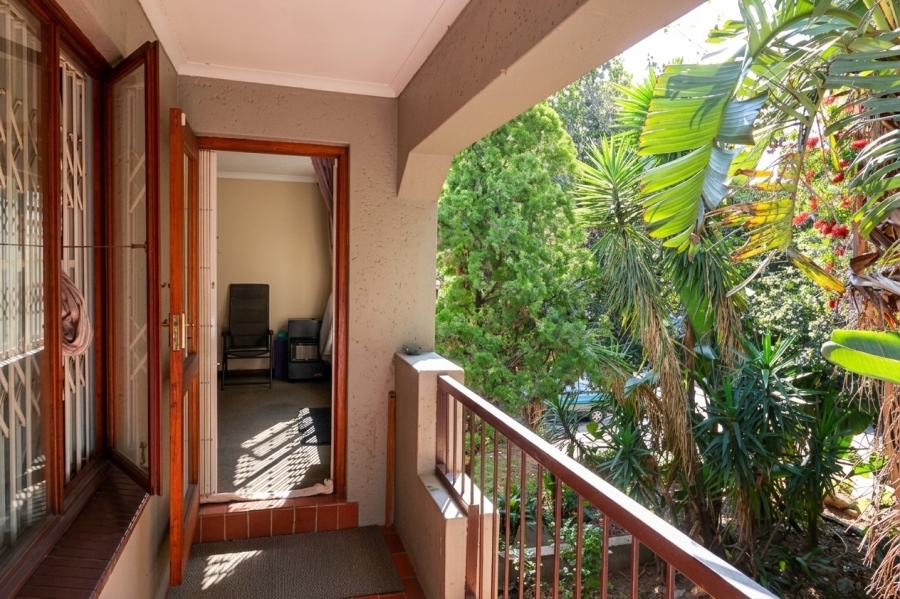 2 Bedroom Property for Sale in Sunninghill Gauteng