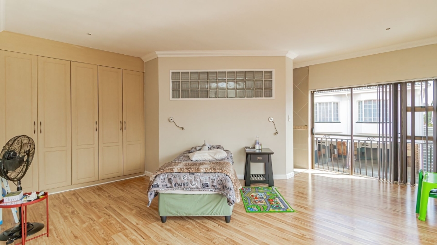 5 Bedroom Property for Sale in Beyers Park Gauteng
