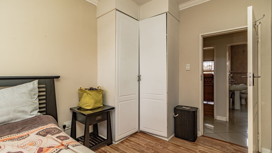 5 Bedroom Property for Sale in Beyers Park Gauteng