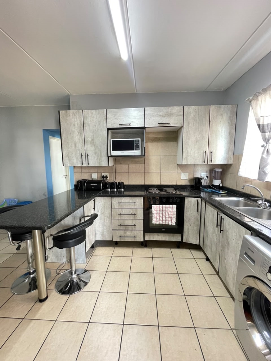 2 Bedroom Property for Sale in Ferndale Gauteng