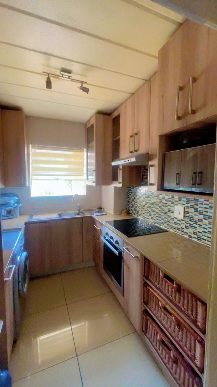 To Let 2 Bedroom Property for Rent in Vorna Valley Gauteng