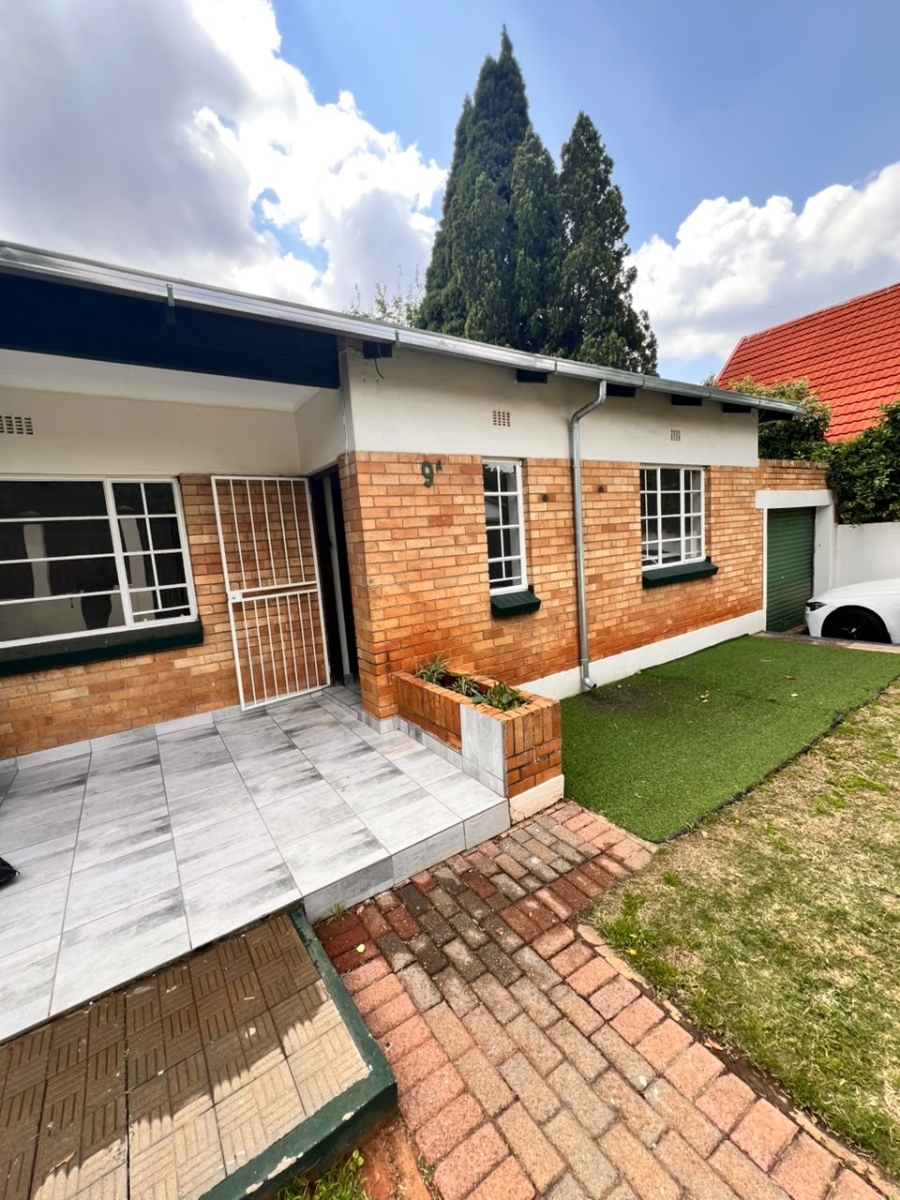 To Let 4 Bedroom Property for Rent in Westdene Gauteng