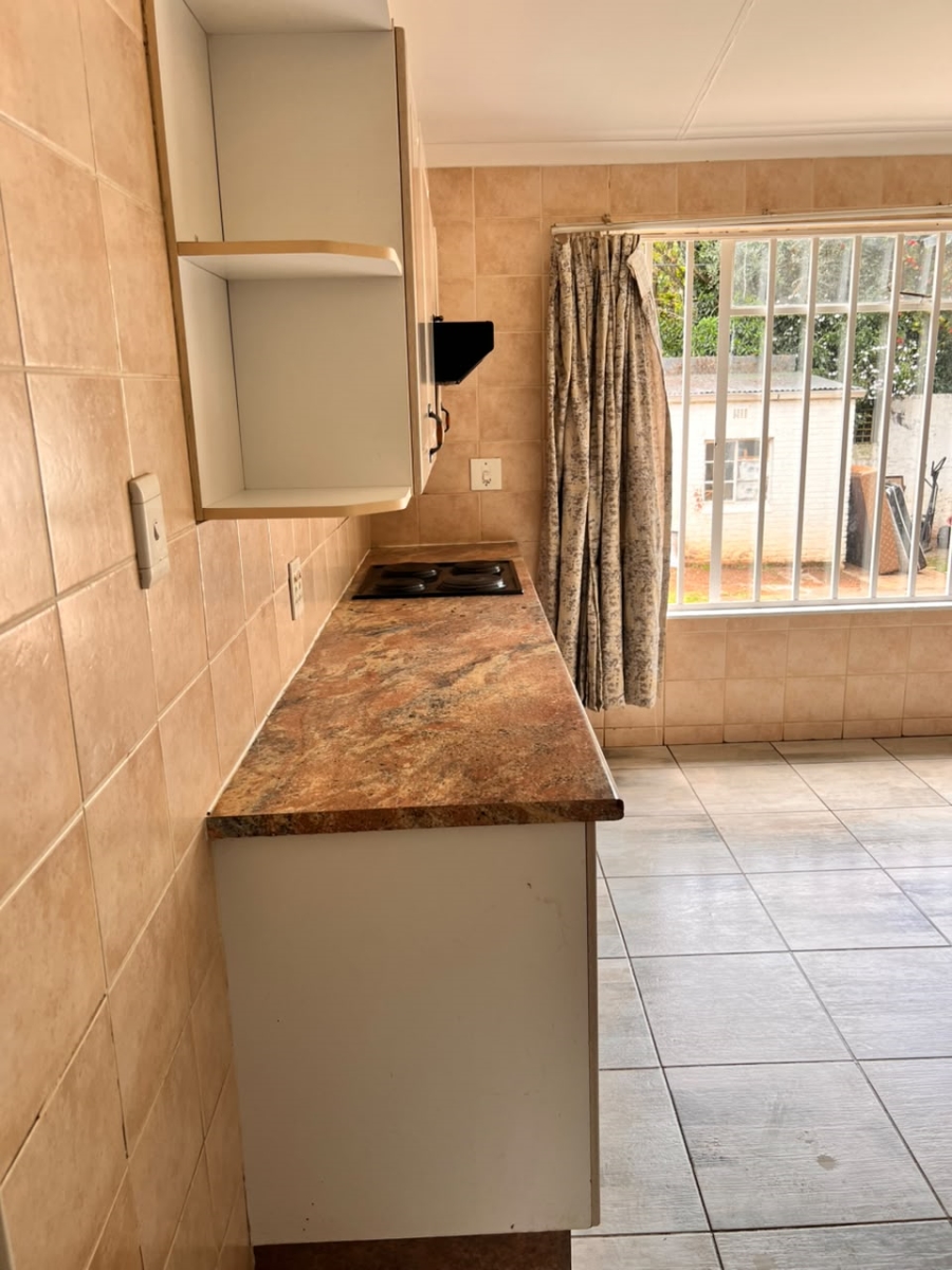 To Let 4 Bedroom Property for Rent in Westdene Gauteng
