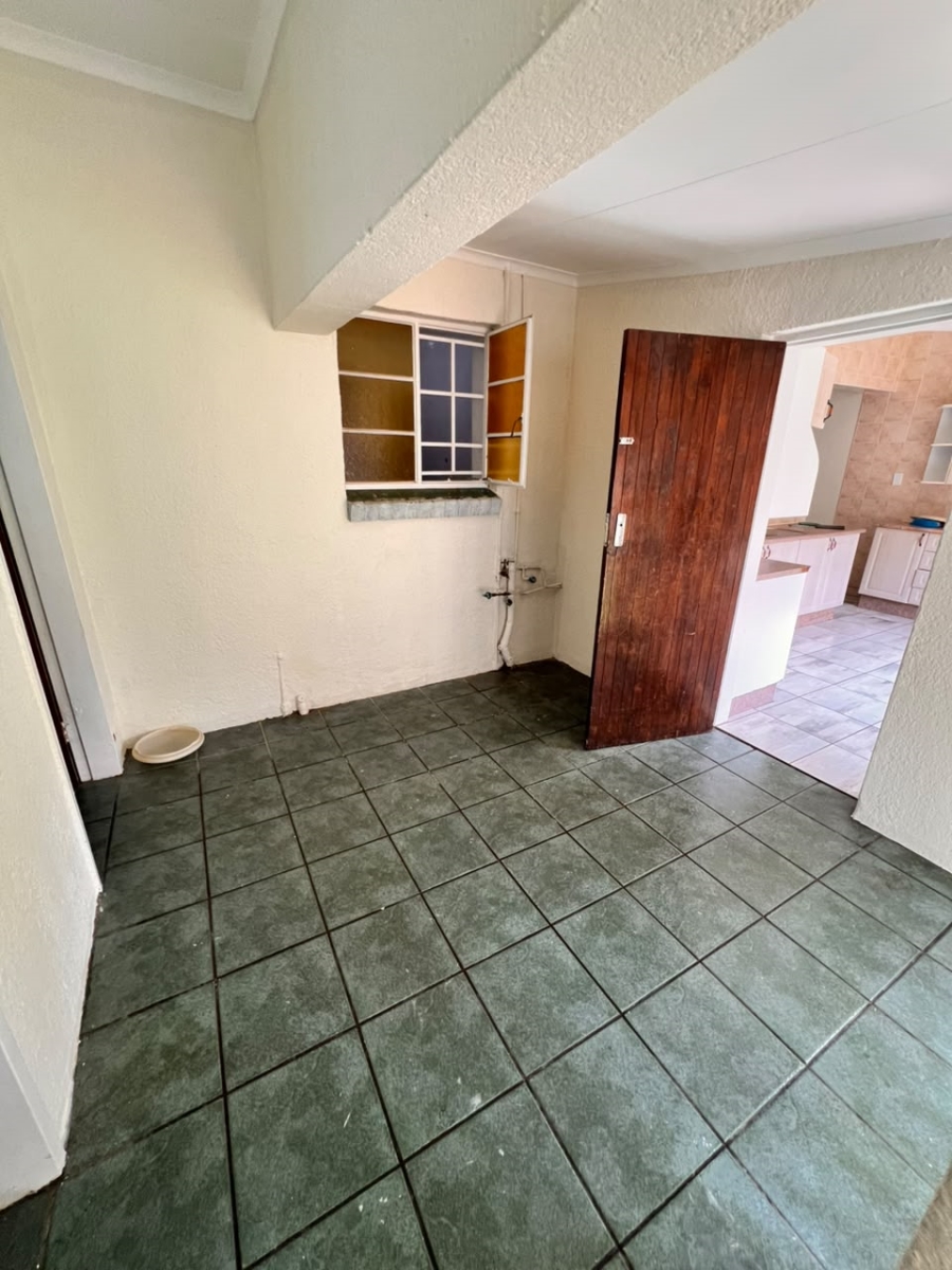 To Let 4 Bedroom Property for Rent in Westdene Gauteng