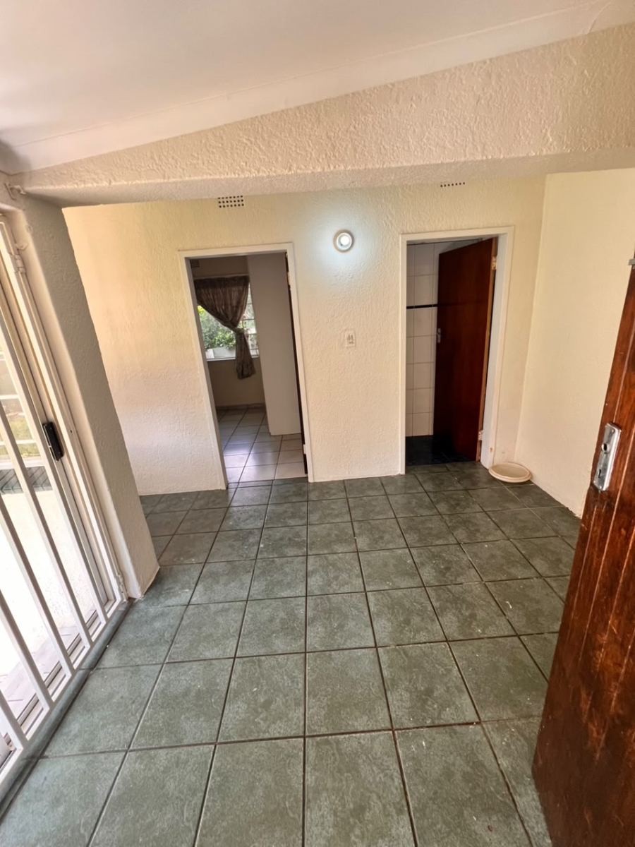 To Let 4 Bedroom Property for Rent in Westdene Gauteng