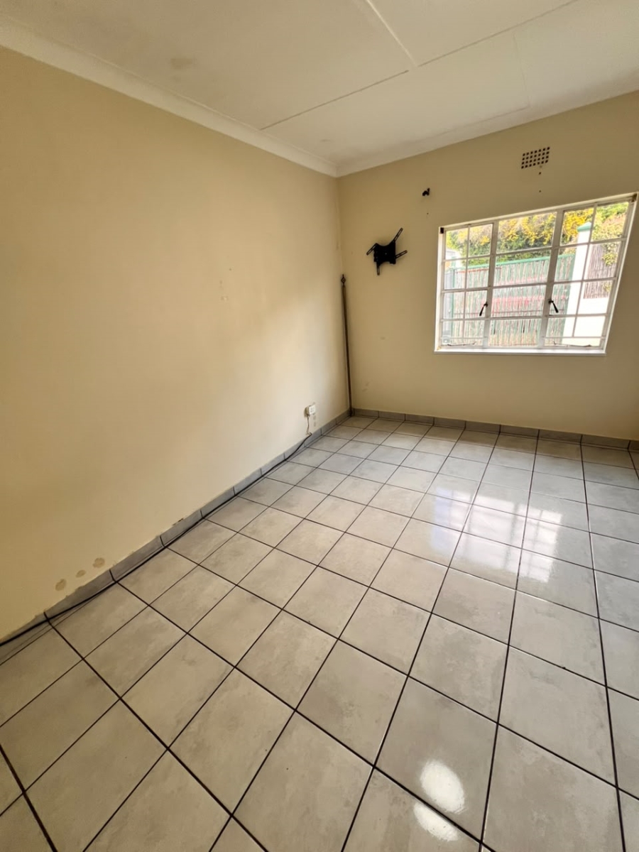 To Let 4 Bedroom Property for Rent in Westdene Gauteng