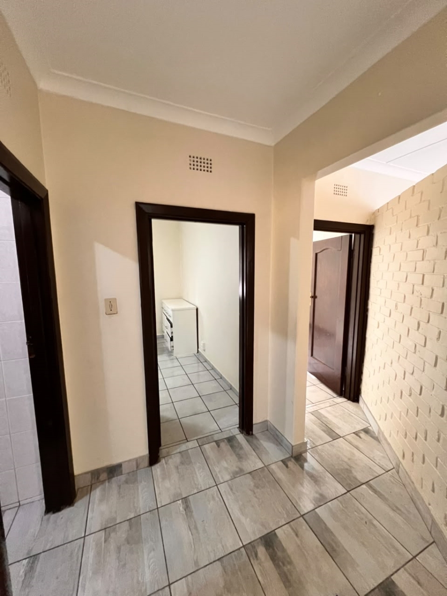 To Let 4 Bedroom Property for Rent in Westdene Gauteng