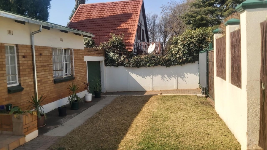 To Let 4 Bedroom Property for Rent in Westdene Gauteng