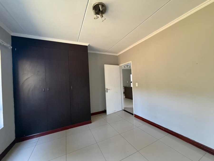 To Let 2 Bedroom Property for Rent in Halfway Gardens Gauteng