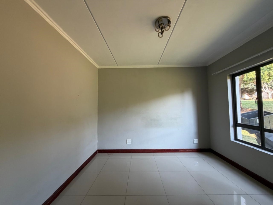 To Let 2 Bedroom Property for Rent in Halfway Gardens Gauteng