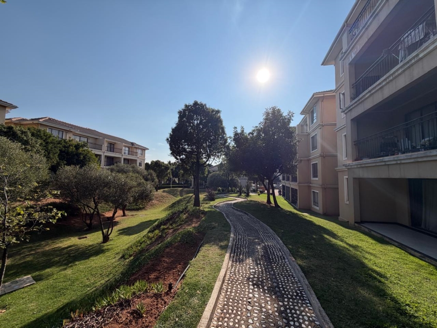To Let 2 Bedroom Property for Rent in Halfway Gardens Gauteng
