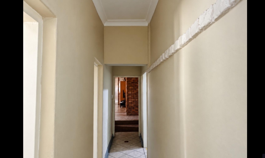 5 Bedroom Property for Sale in Pretoria Gardens Gauteng