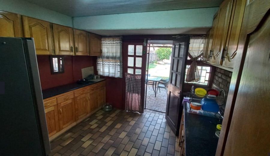 5 Bedroom Property for Sale in Pretoria Gardens Gauteng