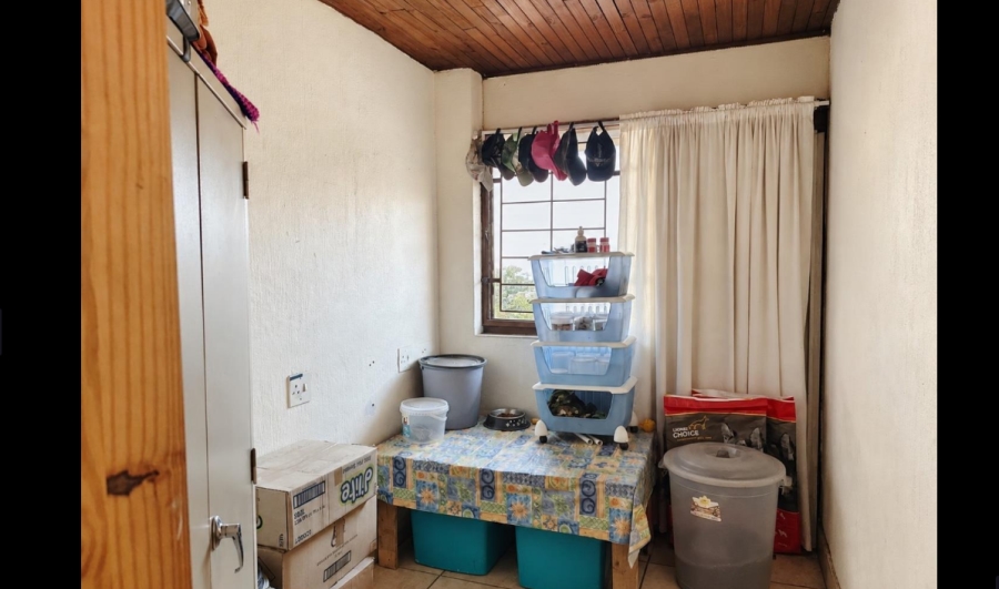 5 Bedroom Property for Sale in Pretoria Gardens Gauteng
