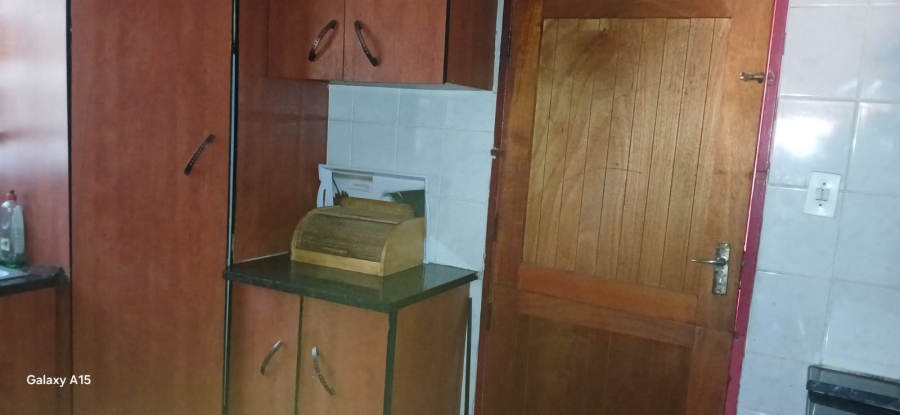 5 Bedroom Property for Sale in Mahube Valley Gauteng