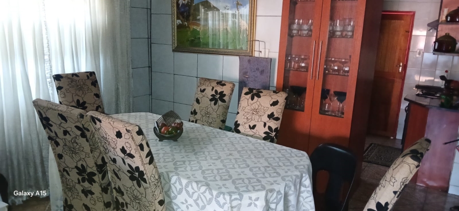 5 Bedroom Property for Sale in Mahube Valley Gauteng