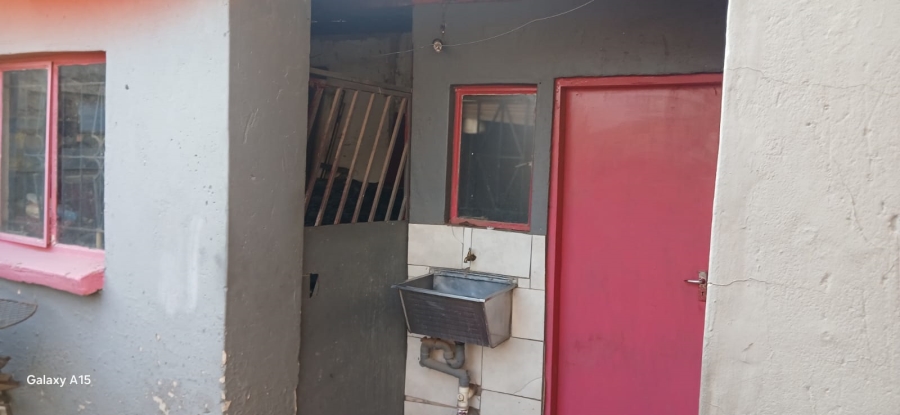 5 Bedroom Property for Sale in Mahube Valley Gauteng