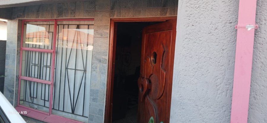 5 Bedroom Property for Sale in Mahube Valley Gauteng