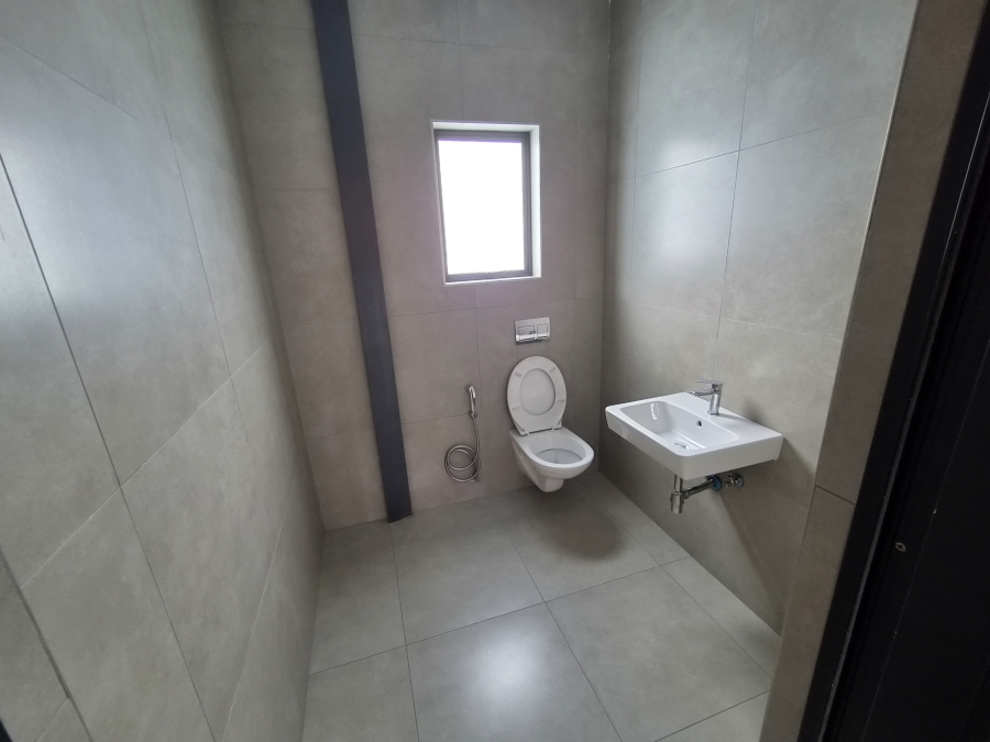 To Let Commercial Property for Rent in Sunderland Ridge Gauteng
