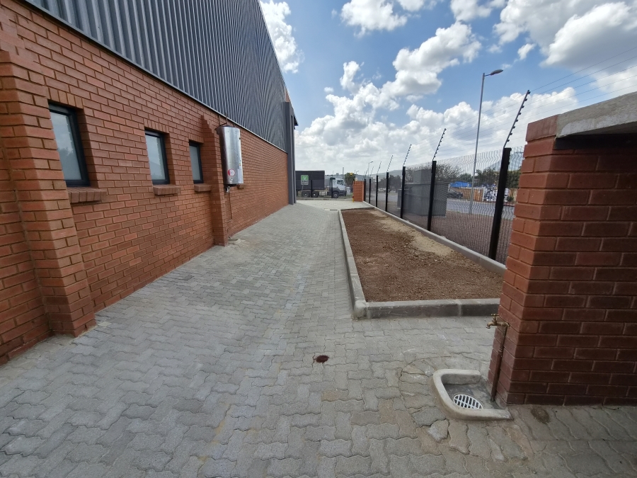 To Let Commercial Property for Rent in Sunderland Ridge Gauteng
