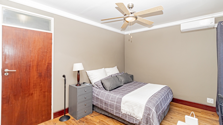 5 Bedroom Property for Sale in Garsfontein Gauteng