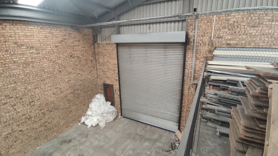 To Let Commercial Property for Rent in Strijdom Park Gauteng