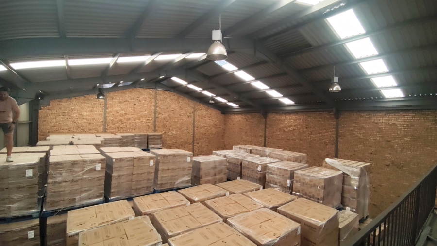 To Let Commercial Property for Rent in Strijdom Park Gauteng