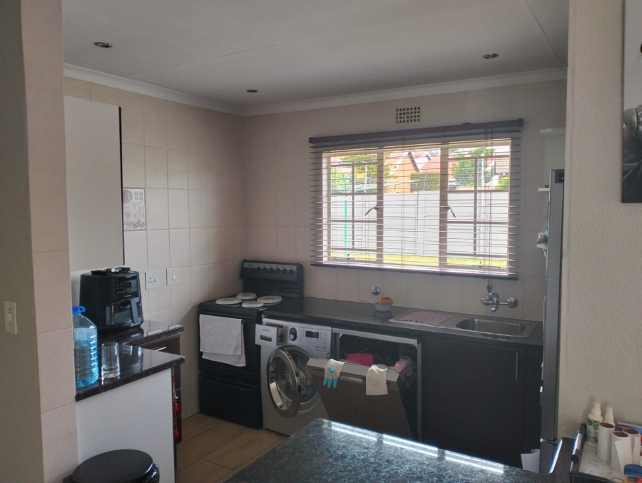 3 Bedroom Property for Sale in Eden Glen Gauteng
