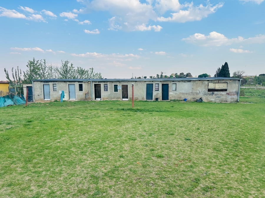 6 Bedroom Property for Sale in Twala Gauteng