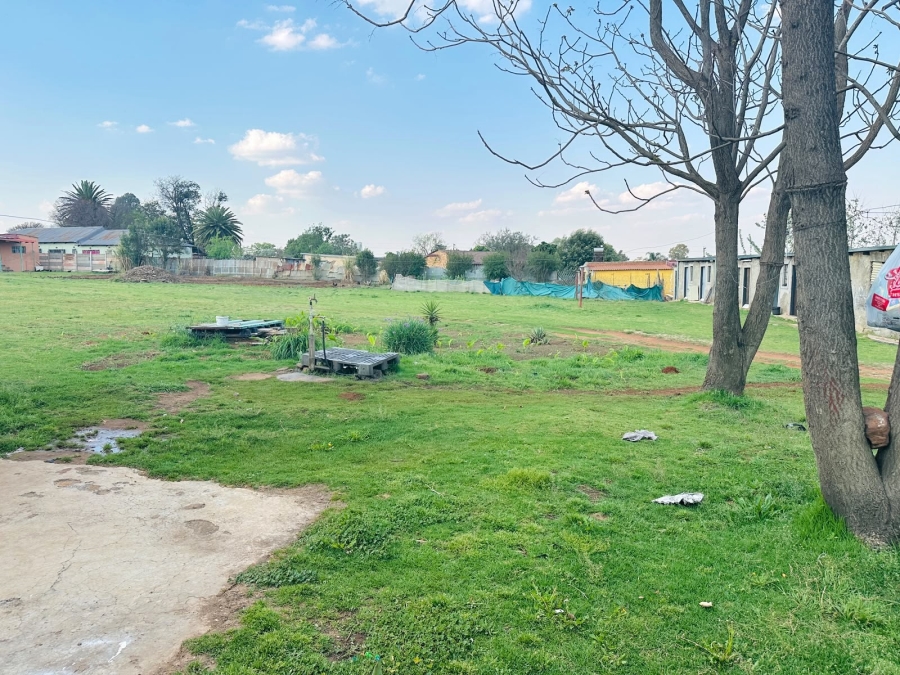 6 Bedroom Property for Sale in Twala Gauteng