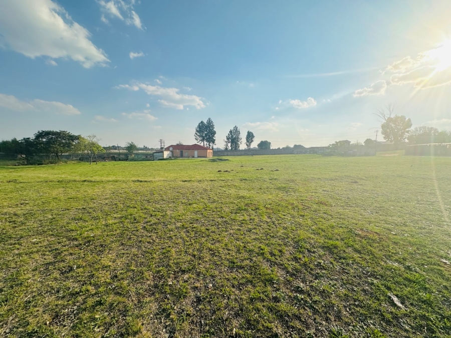 6 Bedroom Property for Sale in Twala Gauteng