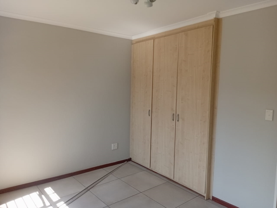 1 Bedroom Property for Sale in Paulshof Gauteng