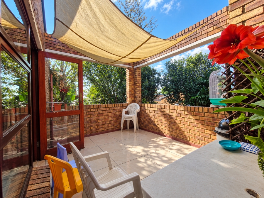 To Let 2 Bedroom Property for Rent in Allens Nek Gauteng